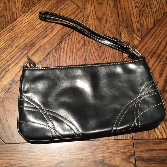 The Limited Handbags - Black wristlet